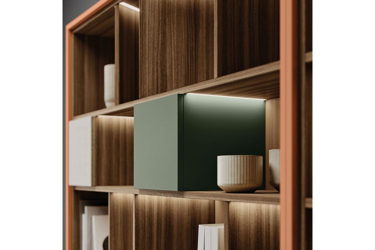 Tobacco Franklin Walnut Textured Cabinet Doors | Spa-Like Master